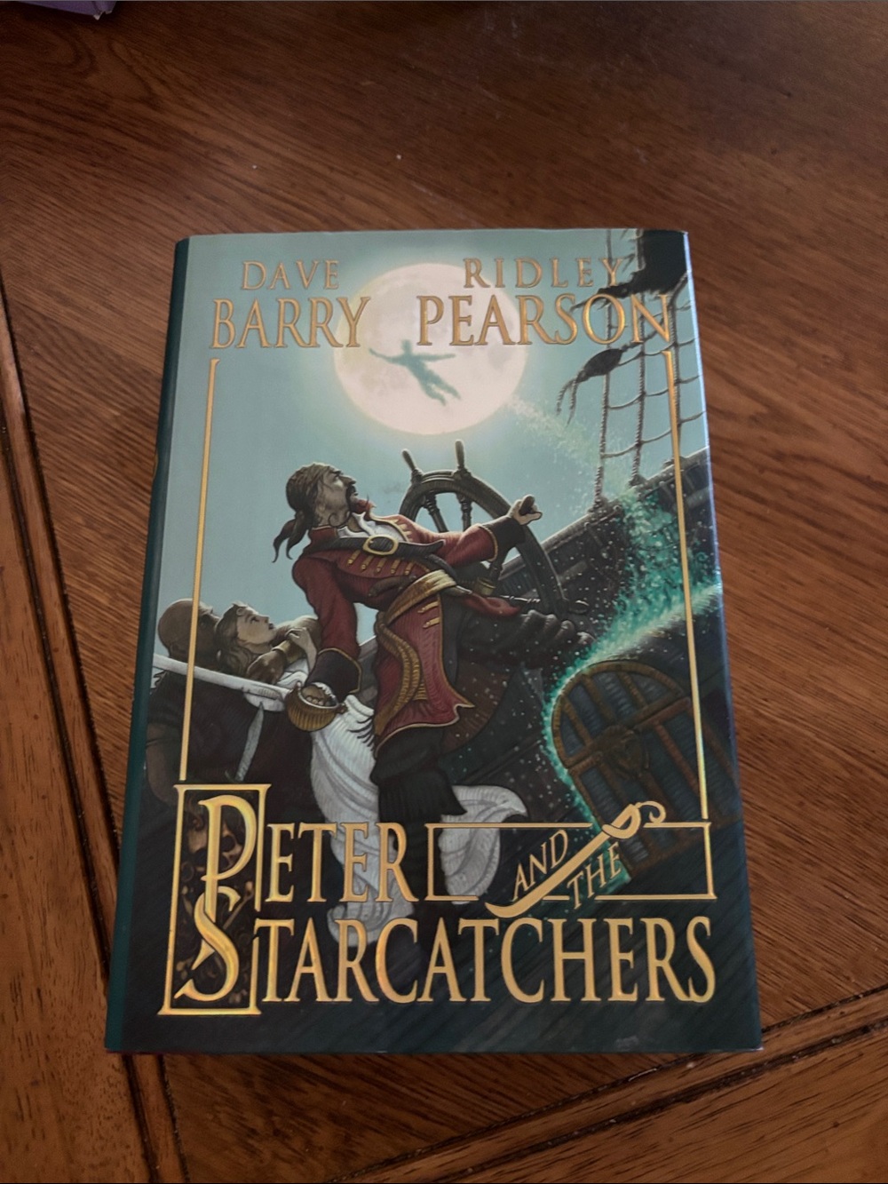 Peter and the Starcatchers hardback book. Like new!!